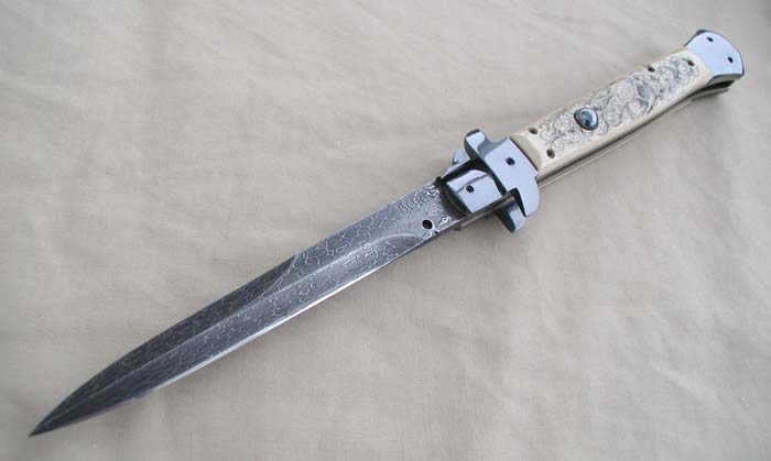 Custom handcrafted switchblades and stilettos