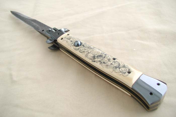 Custom handcrafted switchblades and stilettos