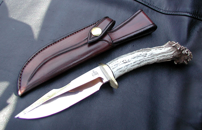 Custom handcrafted switchblades and stilettos